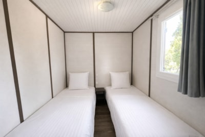 Air-conditioned cottage with 3 bedrooms for 6 people