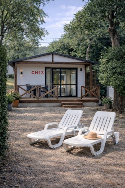 Air-conditioned 2-bedroom cottage