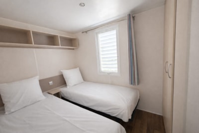 Air-conditioned mobile home with 2 bedrooms