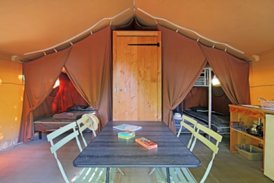 Sweet Wood & Canvas tent
