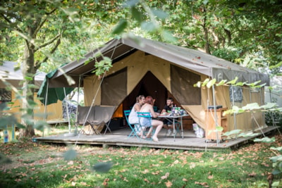 Sweet Wood & Canvas tent