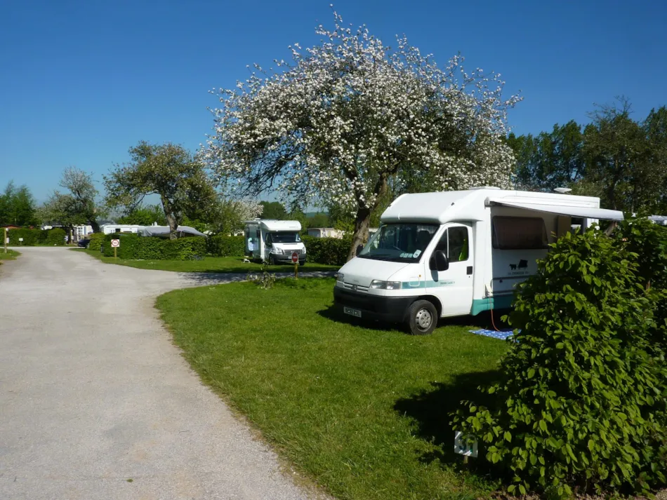 Camping Les Pommiers des 3 Pays