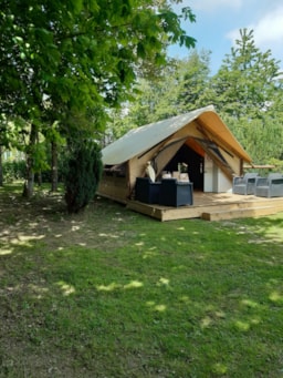 Mietunterkunft - Tente Lodge - Camping Les Pommiers des 3 Pays