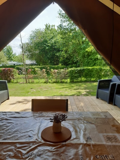 lodge tent