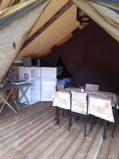 lodge tent