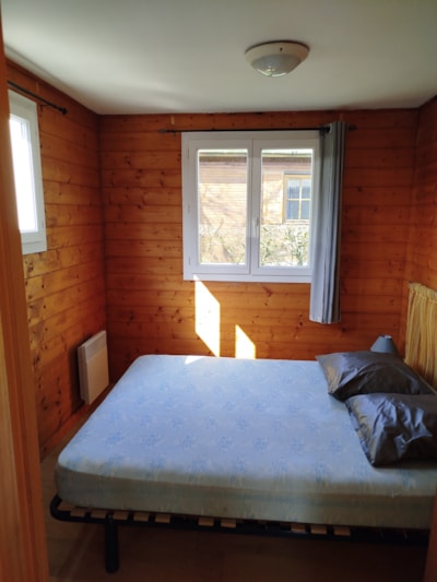 Wooden chalet (n° 24)