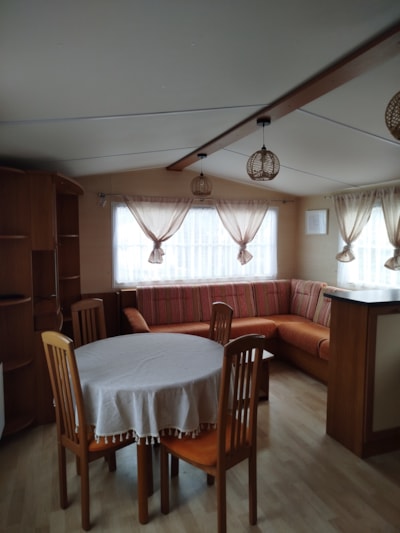mobile home sleeps 4 2 bedrooms ( 58)