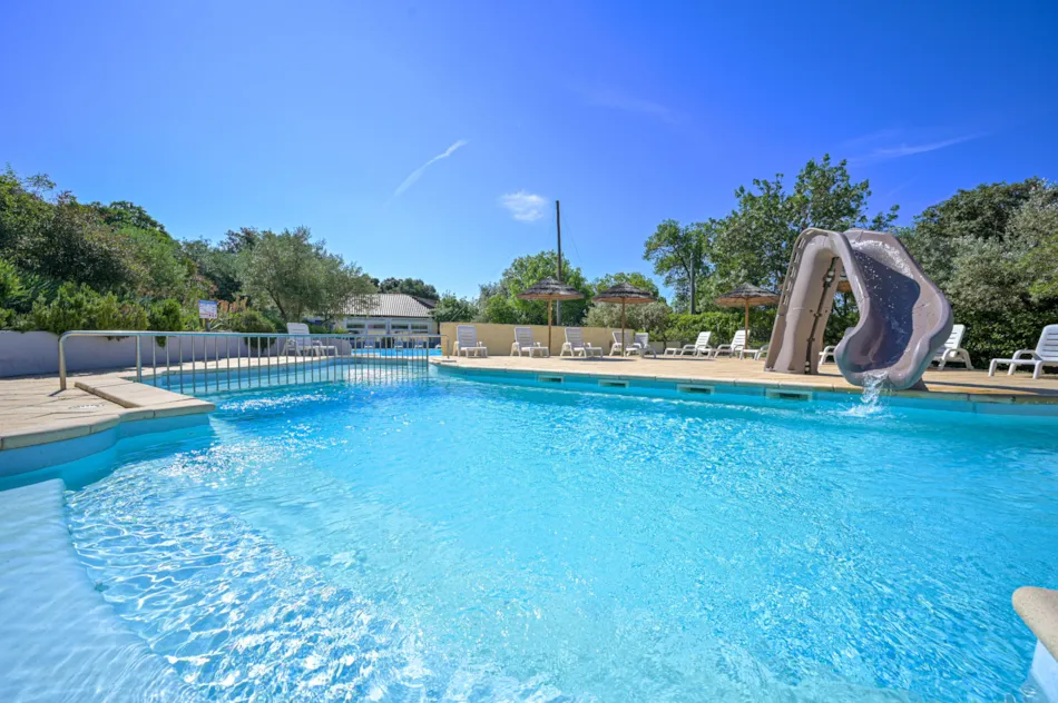 Flower Camping le FONDESPIERRE