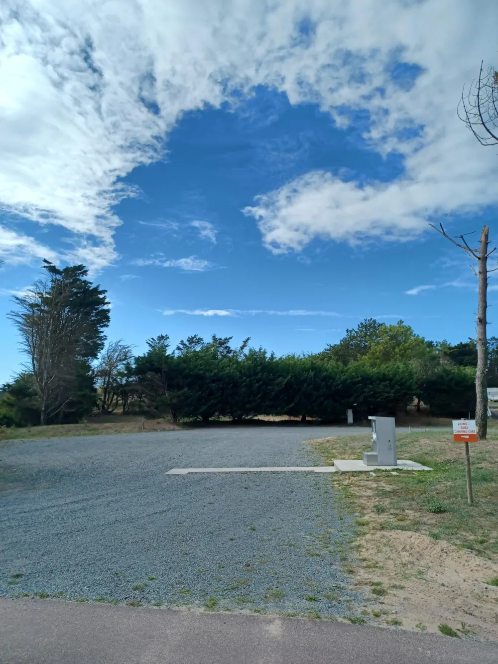 Emplacement - Emplacement 48M2 Avec Borne Électrique - VVF Créances