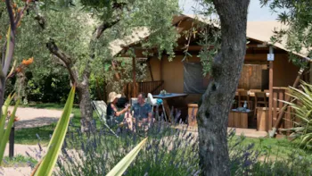 Mietunterkunft - Spotty Lodge - Weekend Glamping Resort