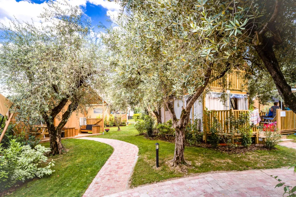 Weekend Glamping Resort