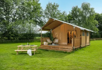 Mietunterkunft - Glamptent Basic - Weekend Glamping Resort