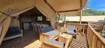 Location - Tente Lodge Spacieuse - 2 Chambres  - 35 M² + 16M² De Terrasse Privée - Camping Verdon Les Grands Domaines