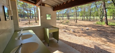 Pitch with electricity included for 2 people (1 tent or 1 van or 1 caravan or 1 motorhome) — 7
