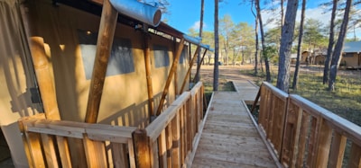 Lodge tent - 35 m² - 2 bedrooms - adapted to the people with reduced mobility