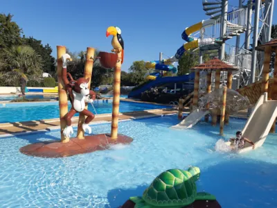 Camping DE LA PISCINE - Camping Direct