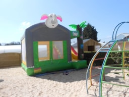 Camping LE PANORAMIC - image n°27 - Roulottes