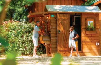 Stellplatz - Stellplatz Mit Sanitäranlagen - Camping Des Combrailles