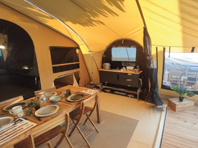 Equipped Tent for rent — 6