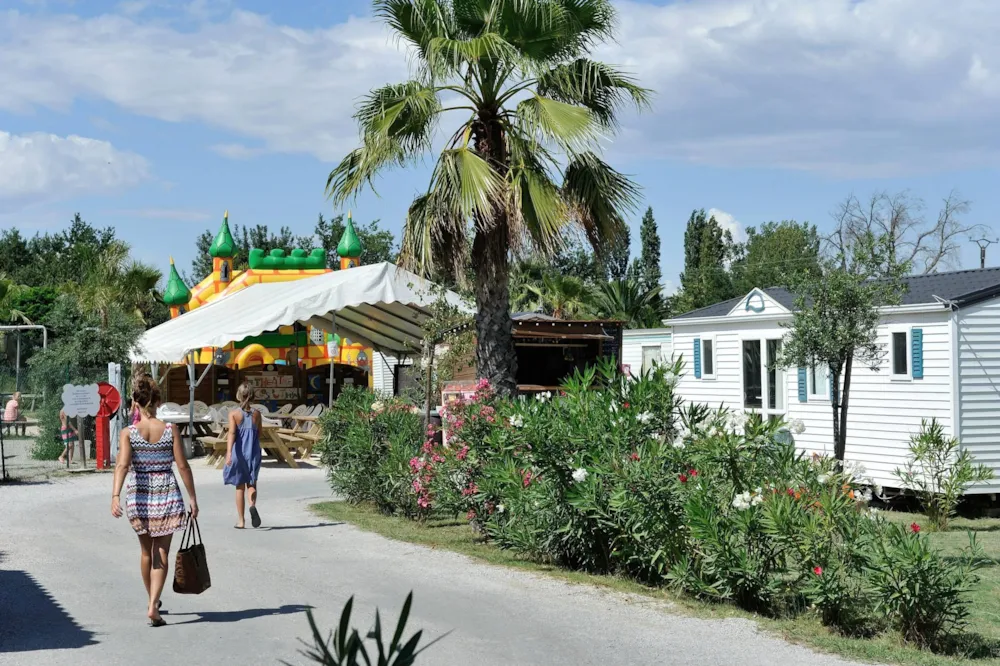 Camping Le Clos du Thym - image n°3 - Camping Direct