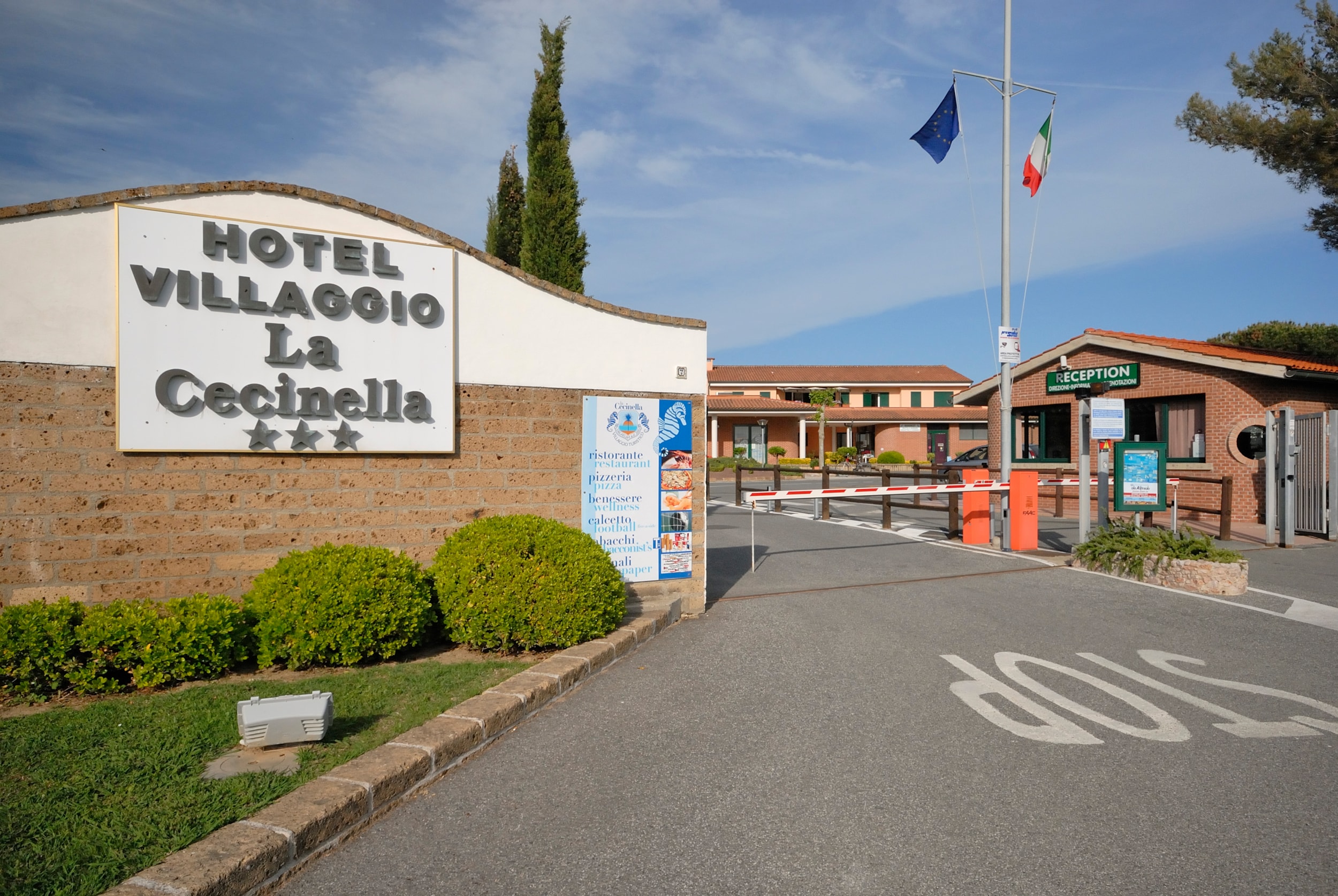 Villaggio Turistico La Cecinella — Photo 1