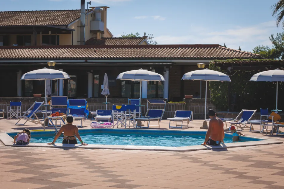 Villaggio Turistico La Cecinella