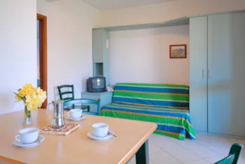 Accommodation - Three-Room Chalet - Villaggio Turistico La Cecinella