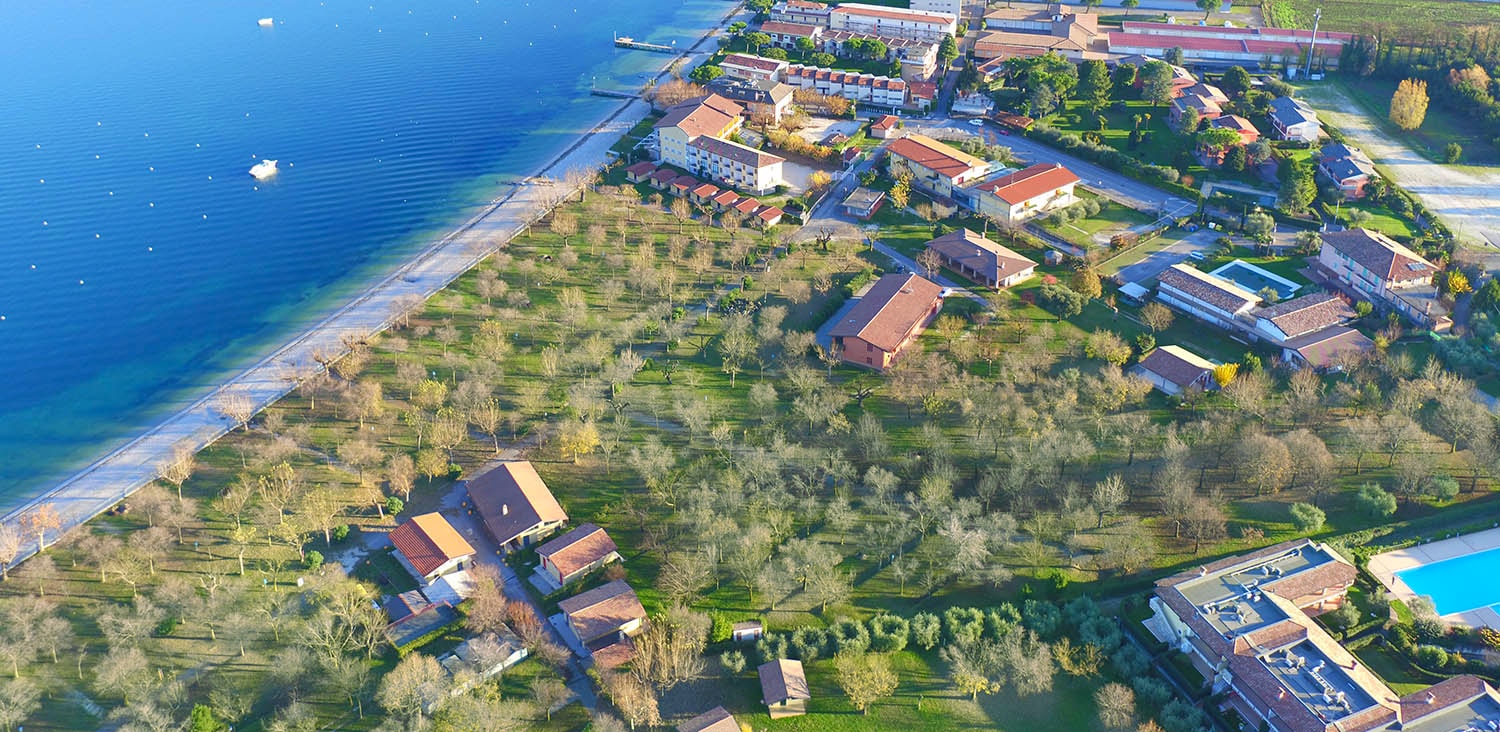 Baia Holiday Romantica a lago — Photo 1
