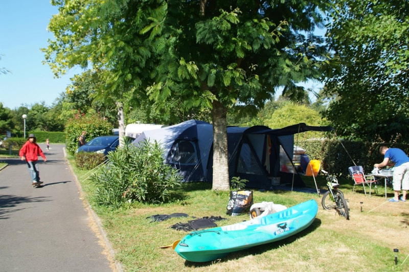 Emplacement FAMILY avec électricité