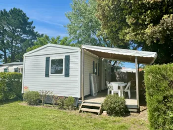 Mietunterkunft - Cottage Tropical - 2 Zimmer ** - Camping Le Chaponnet