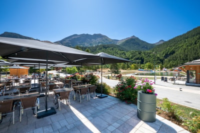 Hôtel et Camping O² Orcières Outdoor Area