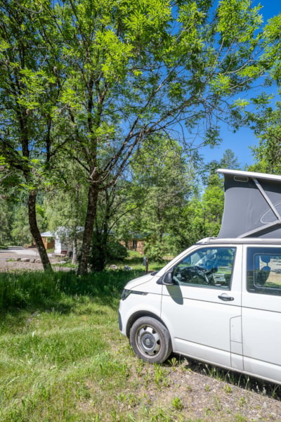 Package for 2 people + tent pitch + car/van (converted vehicle)