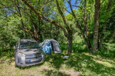 Package for 2 people + tent pitch + vehicle