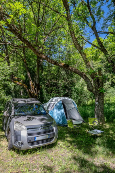 Package for 2 people + tent pitch + vehicle