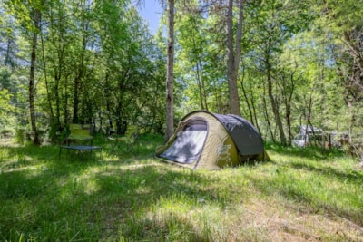 Package for 2 people + single tent pitch