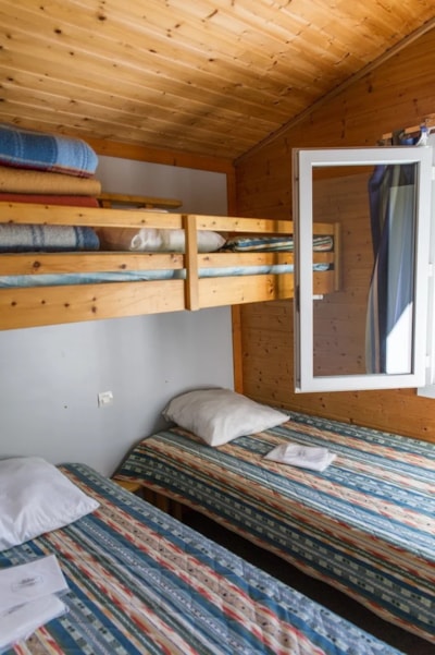 2-bedroom chalet – 5 people