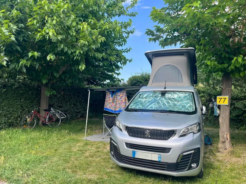 Emplacement Confort Small Pour Tente (Avec Électricité)