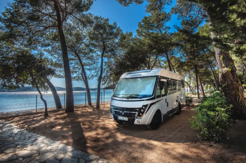 Emplacement De Camping En Bord De Mer Adriatique 12X12m