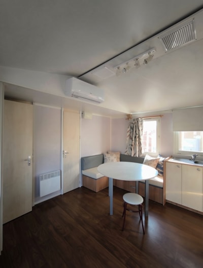 6-person mobile home (with air conditioning)