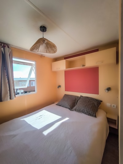 4-person mobile home with a large patio (with air conditioning)