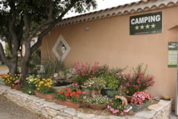 Camping L'OLIVERAIE - image n°2 - Roulottes
