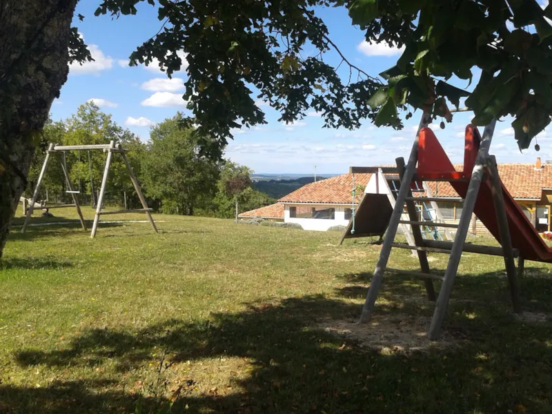 Emplacement (Voiture + Caravane/Tente)