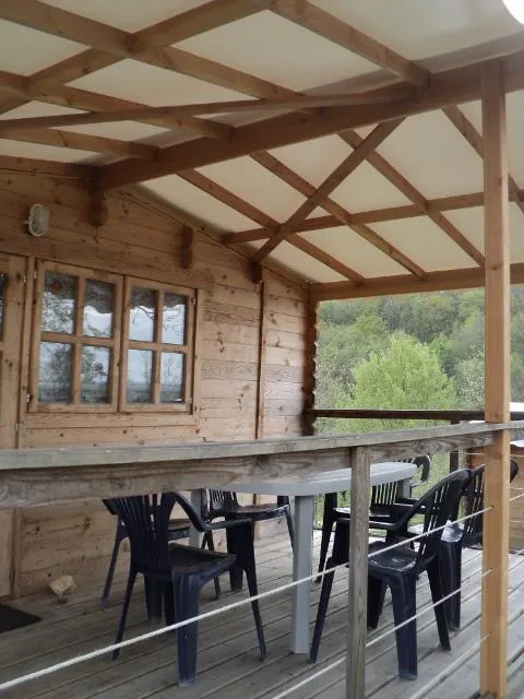 Chalet Bois 23M² Sarlat Avec Sanitaires (Dimanche Au Dimanche)