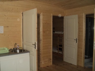 Chalet bois 31m² Rocamadour 3 CHAMBRES - 6 PLACES avec sanitaires samedi