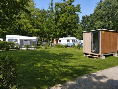 Campingpitch Confort Xxl Premium (200M²+)