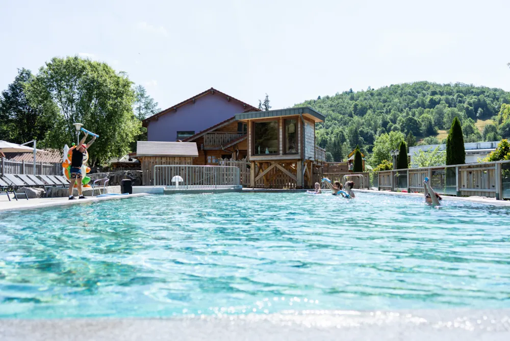 Camping Sunêlia Le Domaine de Champé