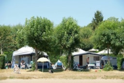 Camping Les Genêts - image n°3 - Roulottes