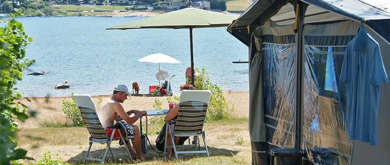 Emplacement Confort Bord De Lac