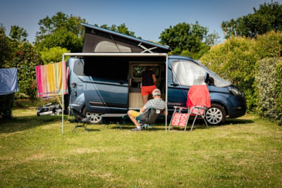 Pitch caravan - 7.50 m (water, electricity, drain, and 1 vehicle) — 3