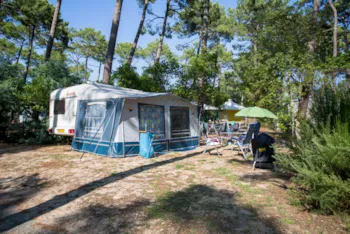 Kampeerplaats(en) - Standplaats Premium - Camping Naturiste Arnaoutchot